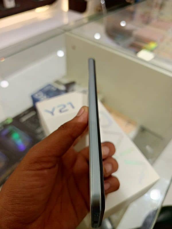 Vivo y21 brandnew condition 3