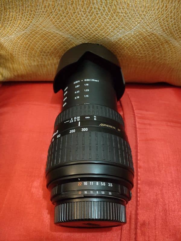 Nikon 28 300 mm Zoom Lens Good Condition 1