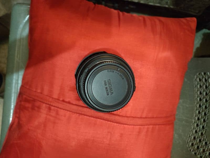 Nikon 28 300 mm Zoom Lens Good Condition 4