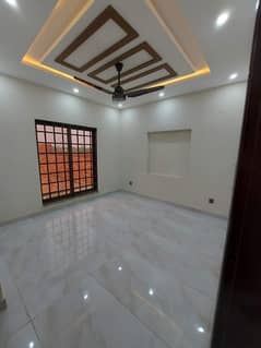 5 Marla upper portion available for rent Buch villas Multan