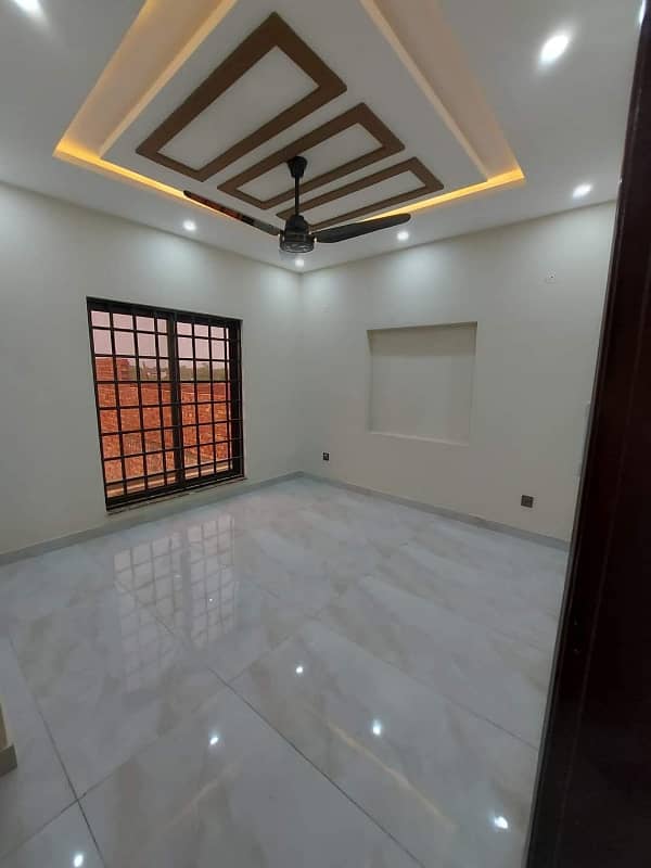 5 Marla upper portion available for rent Buch villas Multan 0