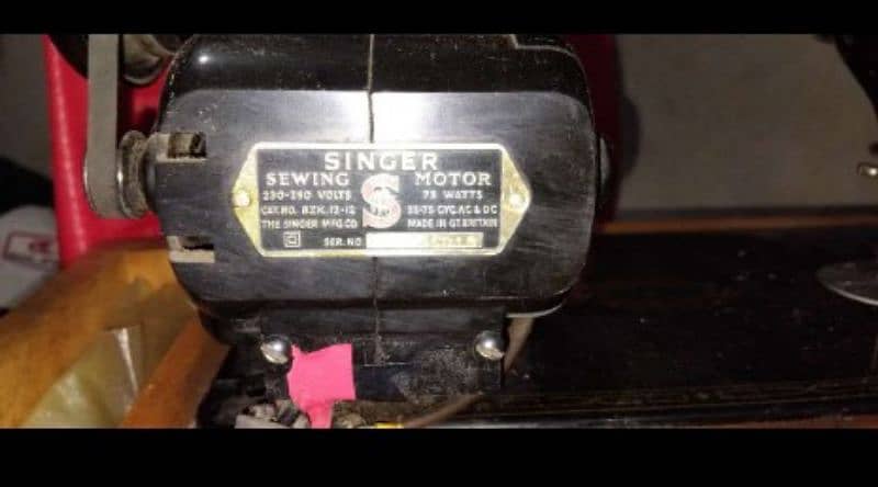 Singer Sewing machine 99k 2