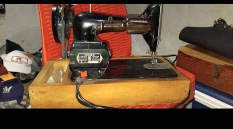 Singer Sewing machine 99k 5