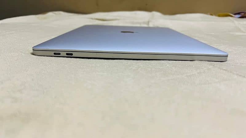 Macbook pro 2019 Apple 14