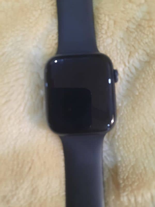 Apple watch series 5 - Condition 10/10 0