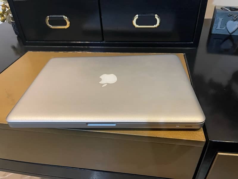 MacBook Pro i5 13-inch (Mid-2012)  in Perfect Condition 9