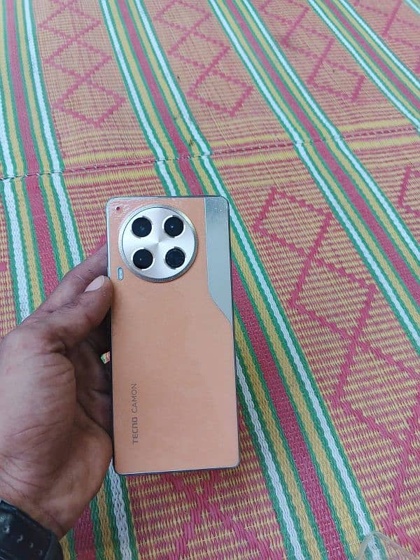 tecno camon 30 complete saman 1