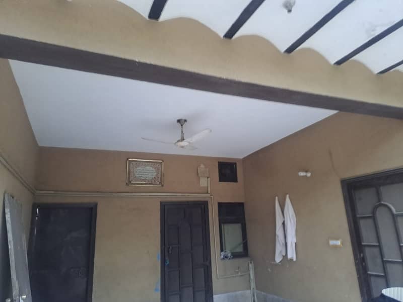 Ideally Located House For Sale In Allama Iqbal Town - Mehran Block Available 6