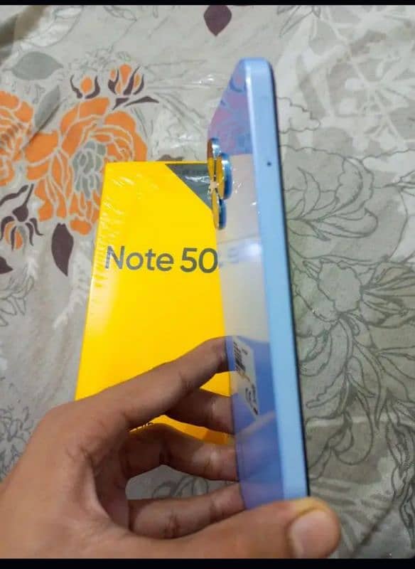 realmi note 50 4gb ram 64gbmamri 10by10 cndesan warranty hai abhi 1