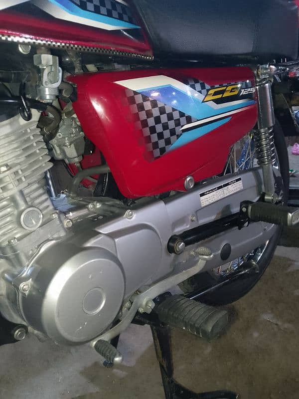 Honda 125 pakka 24 model hy 6