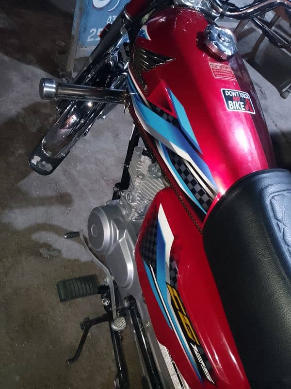 Honda 125 pakka 24 model hy 10