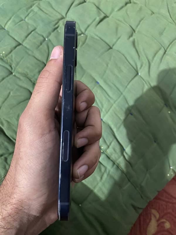 Apple iPhone 12 64 GB 4