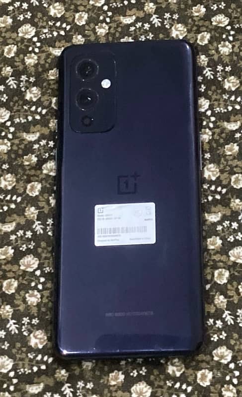 oneplus 9 10/10 condition with box and sim working from 1 year 6/128 0