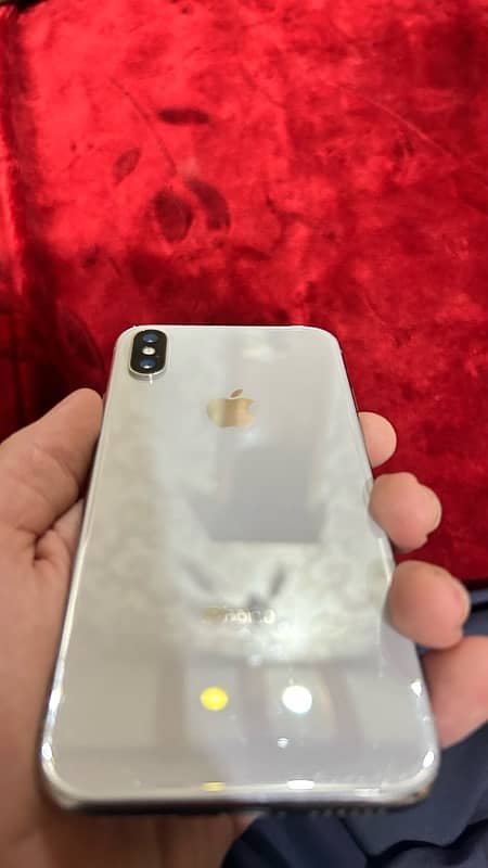 iphone X 256Gb. . 72 Bettry health. . in service. . white colour 2