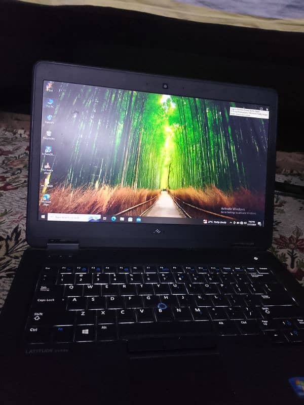 new laptop and pictures videos adding 0