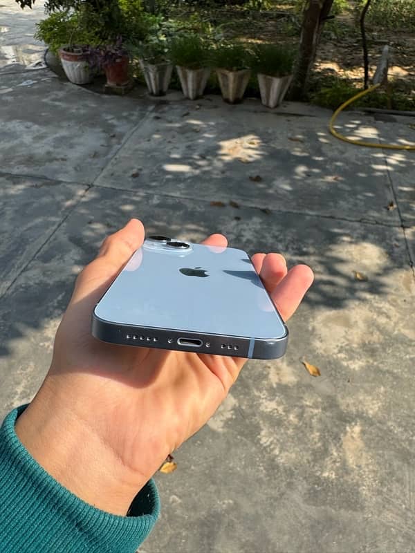 IPhone 14 ( Sierra Blue ) with Complete Box 4