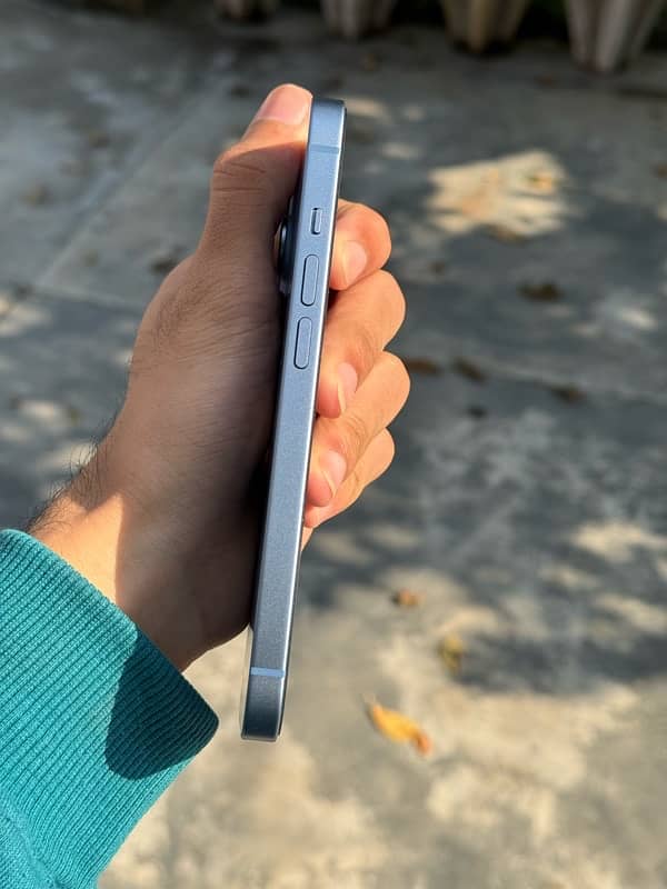 IPhone 14 ( Sierra Blue ) with Complete Box 5