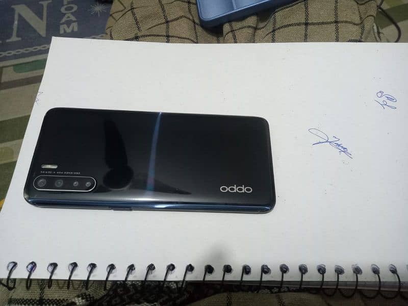 Oppo f15 8gb 256gb black colour lush condition 0