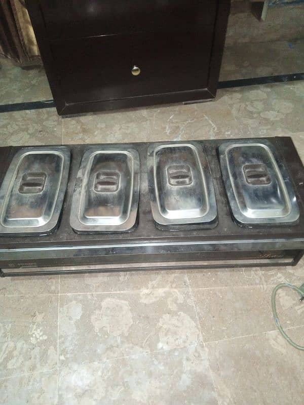 Electrical heated food server 3