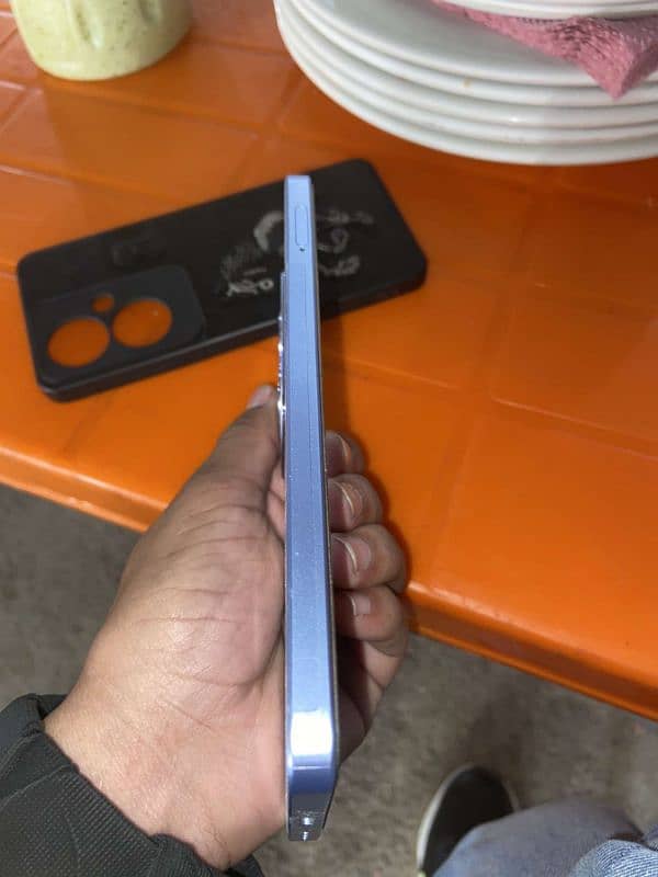 Oppo Reno 11 F 3