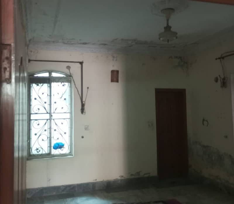 10 Marla Upper Portion In Central Marghzar Officers Colony - Block B For rent 1