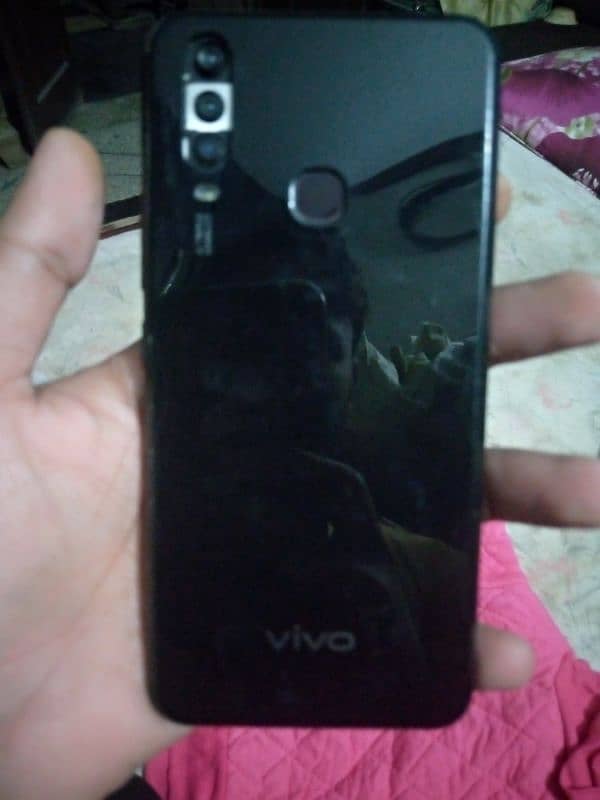 vivo y12 (3+64) 4