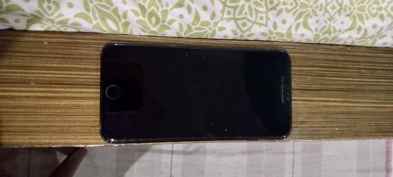 IPHONE 7PLUS 128 GB PTA APPROVED URGENT SALE 4