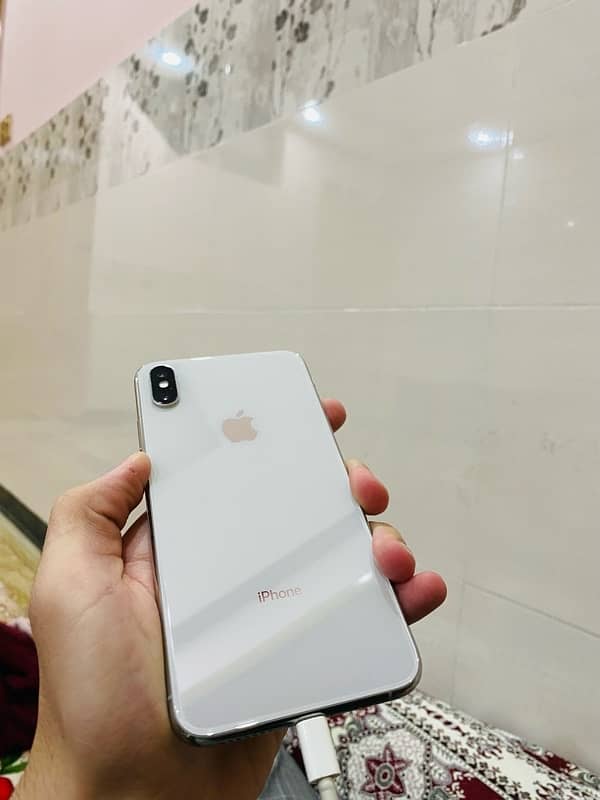 iPhone XS Max Pta Approved 256gb 1