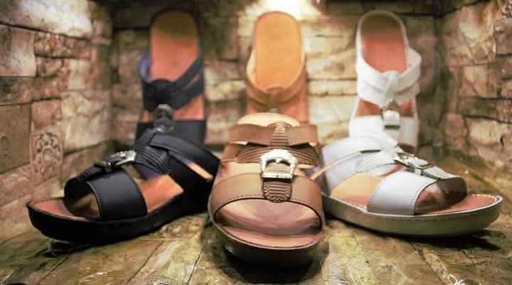 al aqdam comfortable Arabic chappal 0