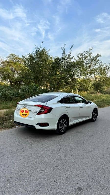 Honda Civic Oriel 2018 5