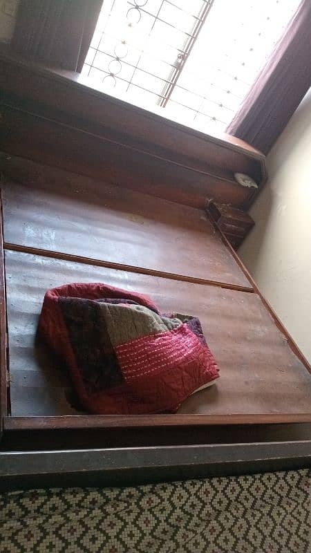 Bed for sale in Lahore 1