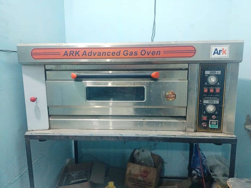 Oven, Fryer, Hot Plate, Dow Mixer, Gas Cylinder 13 Kg 1