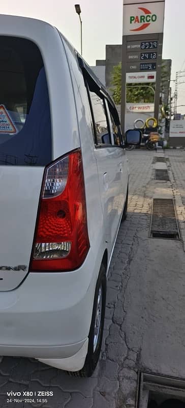 Suzuki Wagon R 2019 13