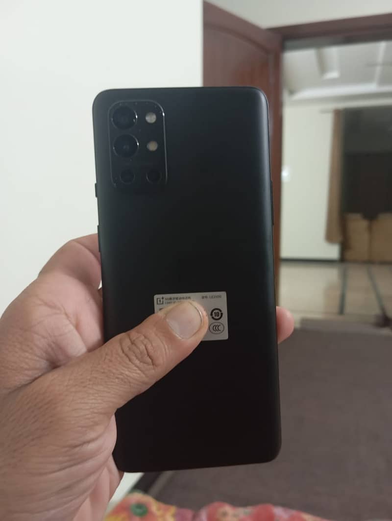 OnePlus 9R 8/256 Global Dual Sim 0