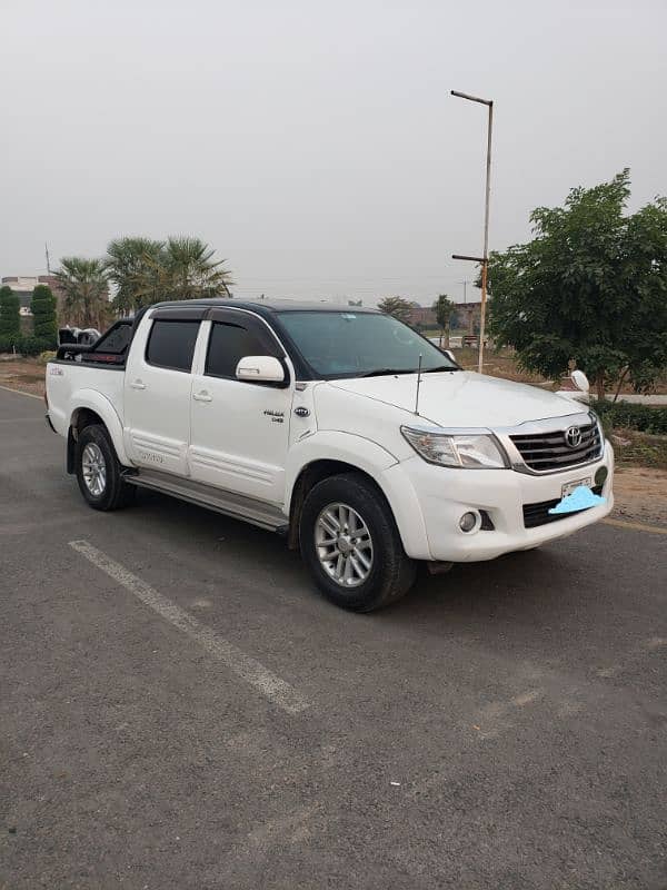 2016 Toyota Hilux Vigo Champ 0