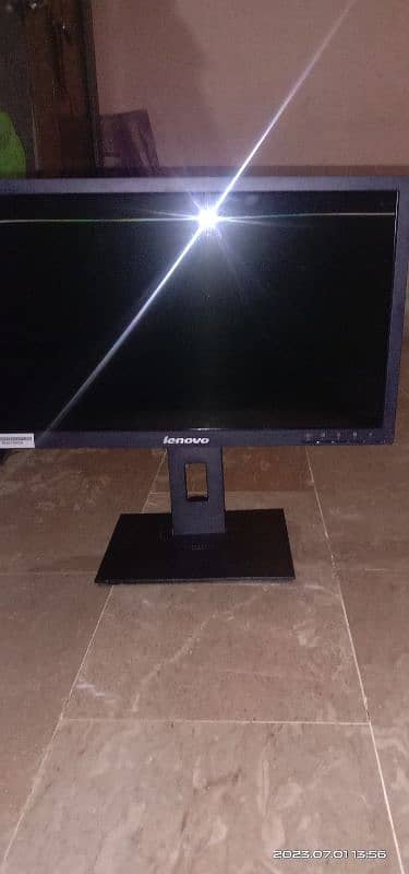 LCD Lenovo 24 Inch Led On Condition plus haidrulic stand 3