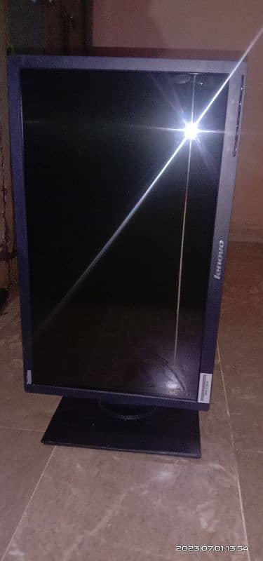 LCD Lenovo 24 Inch Led On Condition plus haidrulic stand 6