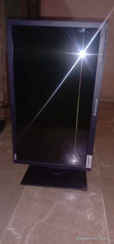 LCD Lenovo 24 Inch Led On Condition plus haidrulic stand 7