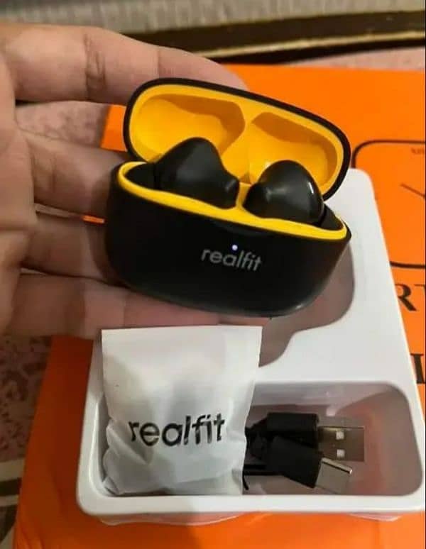 Realfit F3 1