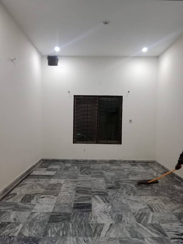 5 Marla Ground Portion 2 Bed Ali Park near Bhatta Chowk (without Owner) 3