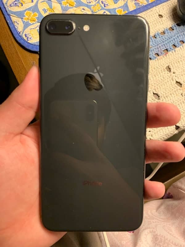 IPhone 8 Plus 2