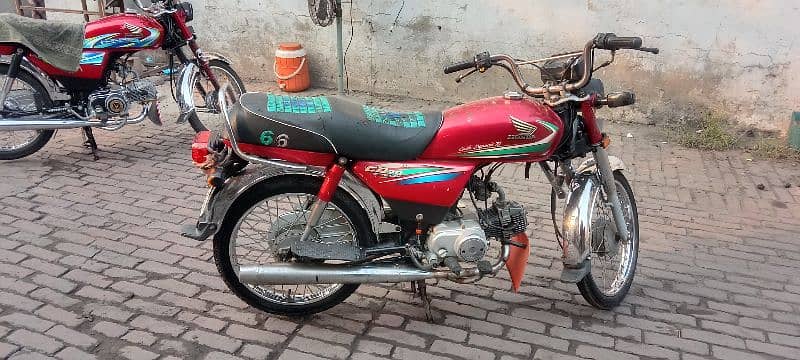 Honda CD 70 2