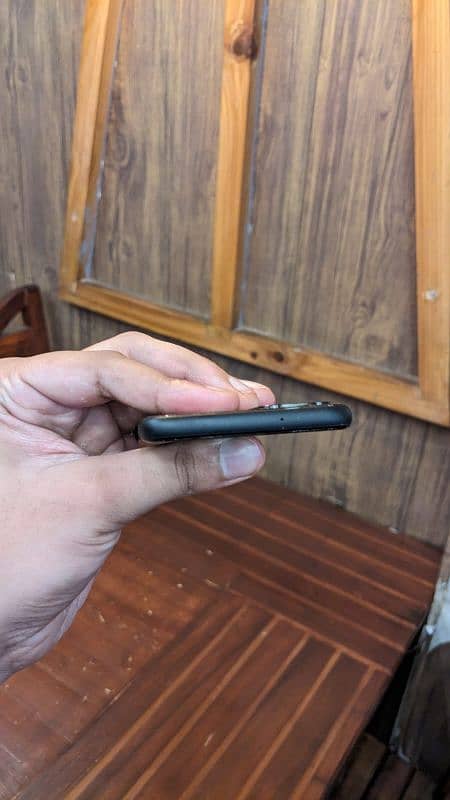 Google Pixel 4 PTA Approved 8/64 GB 10/10 condition 3