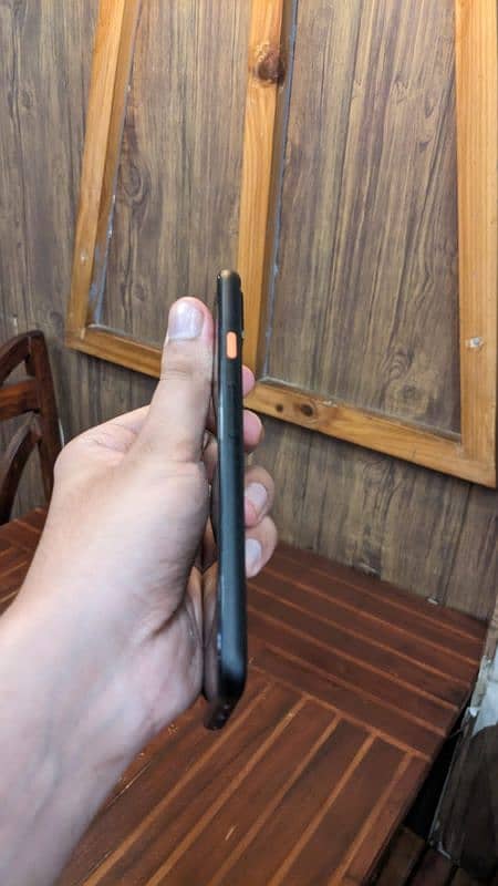 Google Pixel 4 PTA Approved 8/64 GB 10/10 condition 5