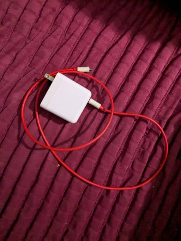 OnePlus 65W charger 1