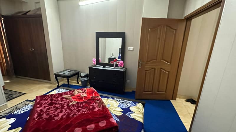 Perdy one bed appartment available for rent phase 7 4