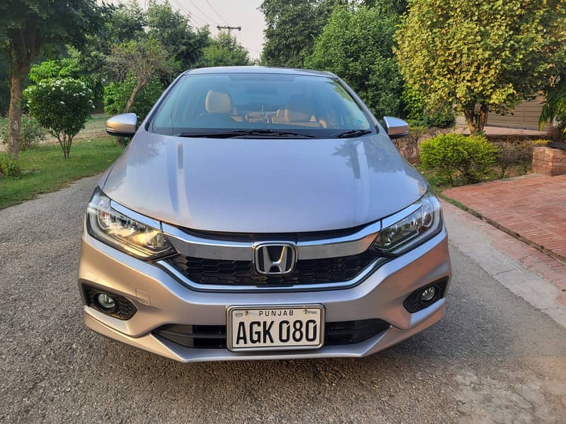 honda city aspire cvt 1.5 golden 2 digit reg no 1