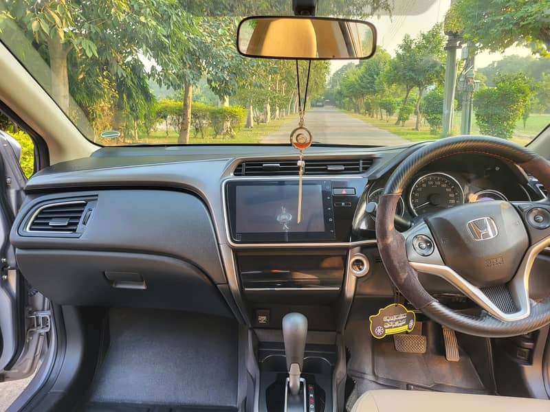 honda city aspire cvt 1.5 golden 2 digit reg no 6