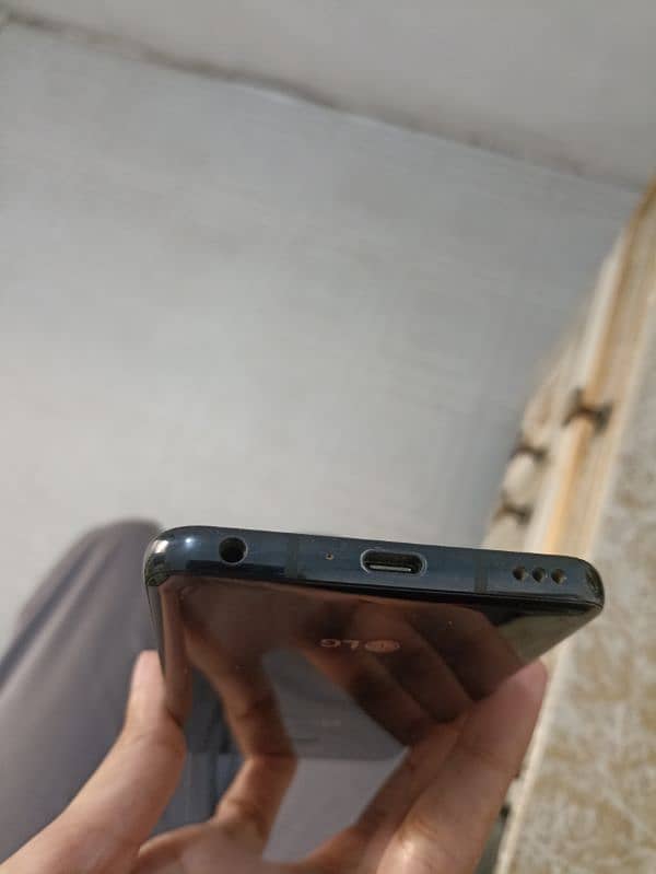 LG G8 ThinQ Non PTA 6 128 6