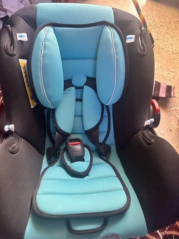 Baby Cot plus Car Seat 4